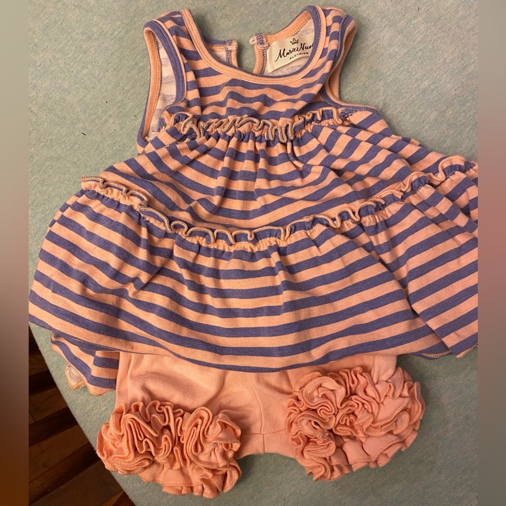 Gently used boutique brand Marie Nicole outfit size 18-24 months.